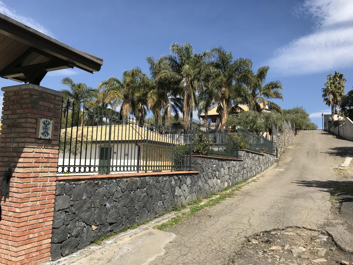 卡拉塔比亚诺Borgo San Biagio别墅 外观 照片